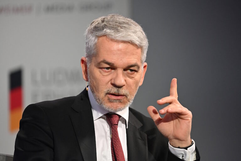 Mit wem ist Carlo Masala verheiratet