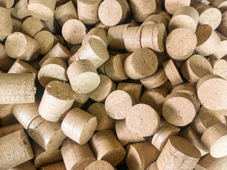 Sind Nachtbriketts und Holzbriketts die besten Optionen für umweltfreundliche Heizlösungen im Zuhause? Hartholzbriketts